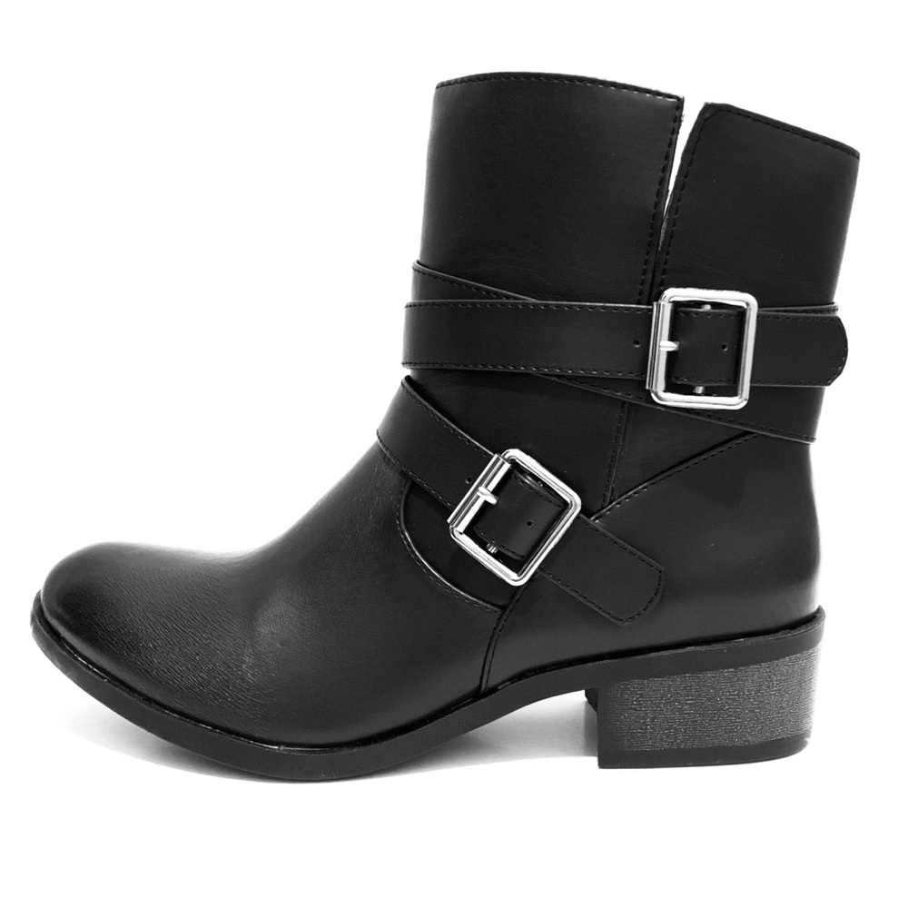Women’s Black Ankle Boots 6.5